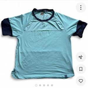 Kari Traa blue running top